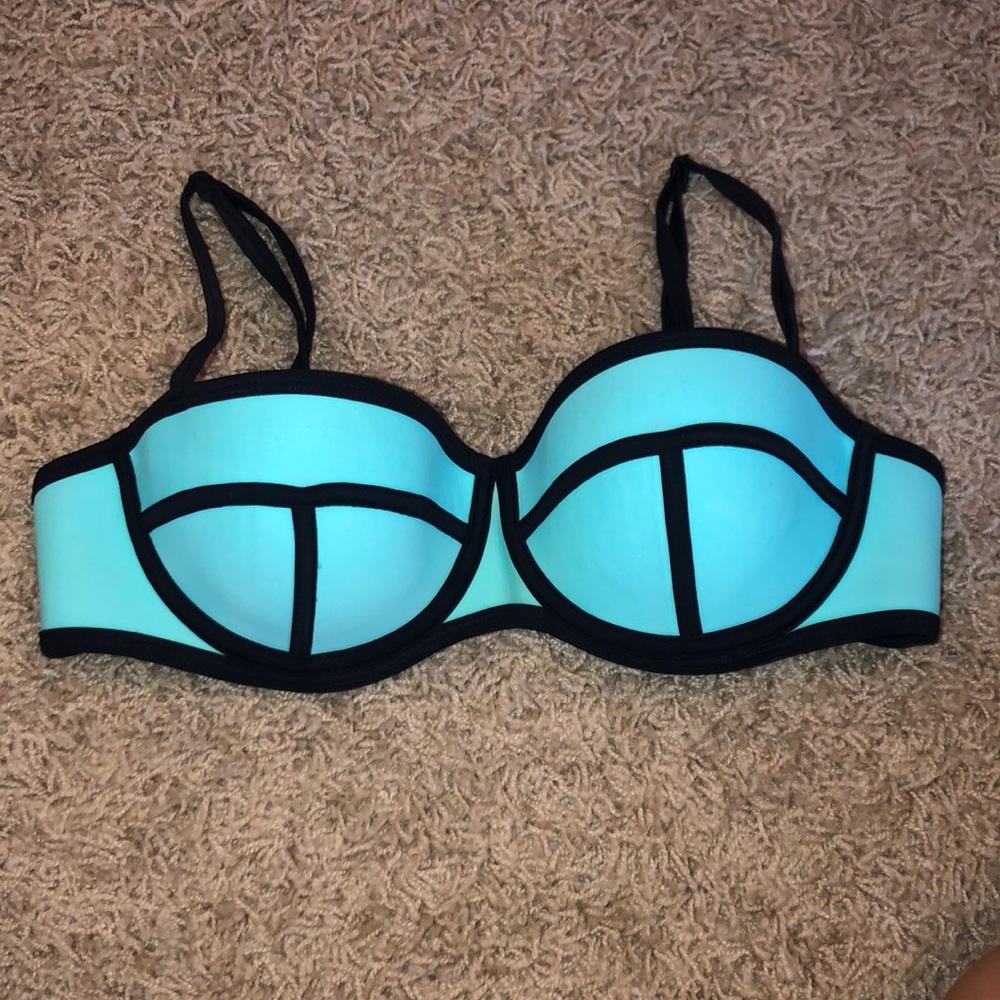 Triangl Bikini top